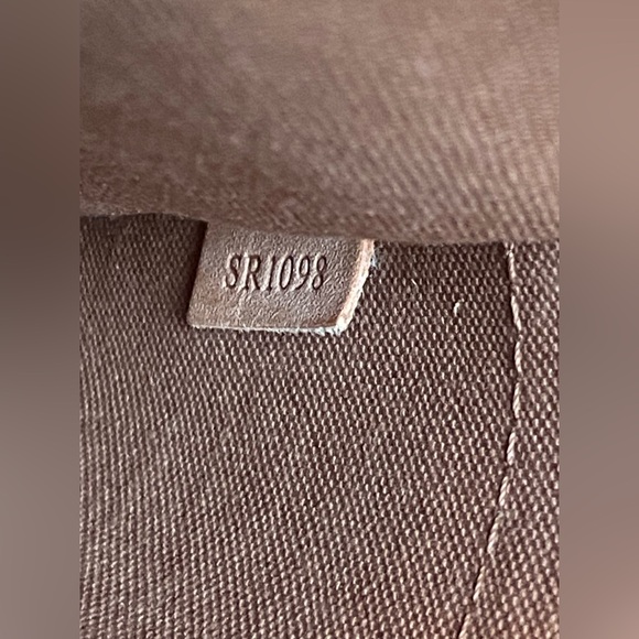 Louis Vuitton Palermo Handbag Monogram Canvas GM - Picture 16 of 16